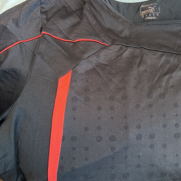 PUMA lightweight t shirt size extra large - Picture 6 of 7